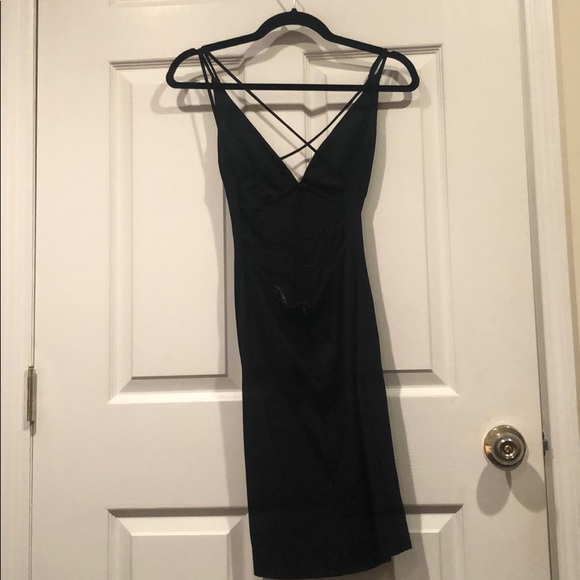 Perfect LBD from Lulus! - Picture 2 of 4